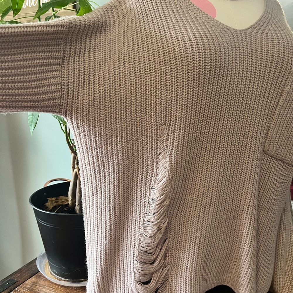 Sweater - Picture 2 of 5